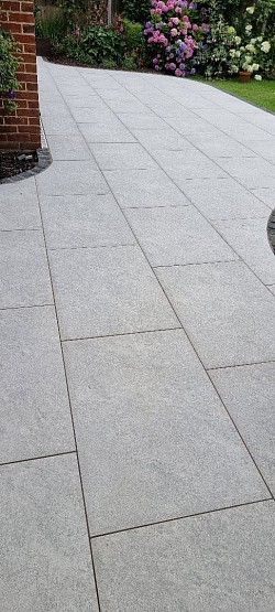 We use Instarmac Ultrascape products to build your patios