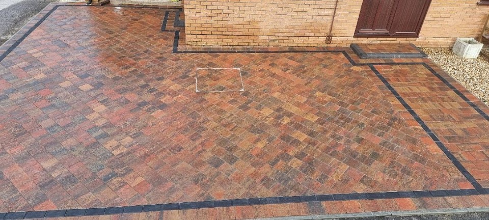 Block paving driveway installation in Hampshire