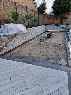 Porcelain paving installation