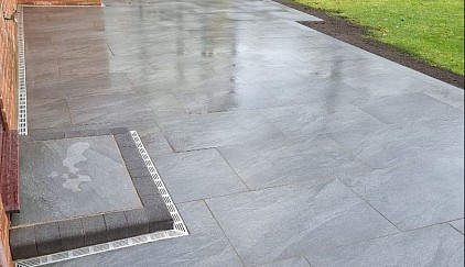 Porcelain paving in Hedge End