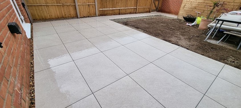 My latest porcelain patio completed on a new build in Whiteley Meadows. ( Click Image For Patio Projects )